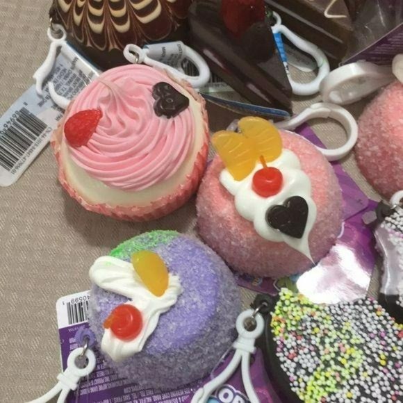 Orb Odditeez Cake Candy Keychain Lot Cupcakes Pies Ice Cream Food Key Chain - Picture 3 of 13